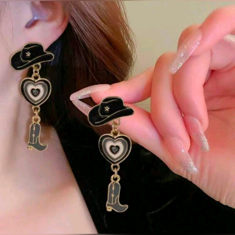 🎀$5 Western Cowboy Gold and Silver Heart and Circle Earrings - Picture 5 of 6